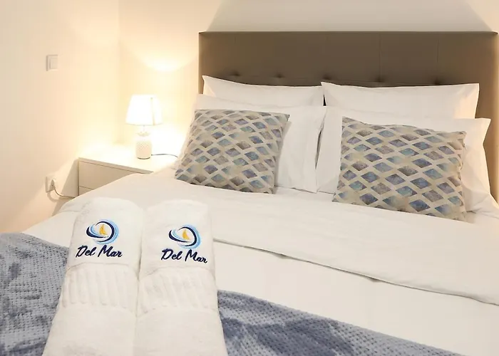 T2-delmar Apartment